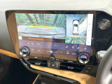 【パノラミックビューモニター】専用のカメラにより、上から見下ろしたような視点で360度クルマの周囲を確認することができます☆死角部分も確認しやすく、狭い場所での切り返しや駐車もスムーズに行えます。