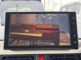 停車中に楽しめるTV機能。長距離ドライブや休憩時間など、様々なシーンでエンターテイメントを提供します。移動時間を有効活用できます。