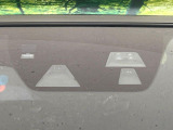 【スマートブレーキサポート】走行中に前方の車両等を認識し、衝突しそうな時は警報とブレーキで衝突回避と被害軽減をアシスト。より安全にドライブをお楽しみいただけます。
