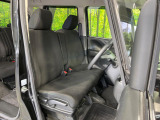 運転席シート廻りは使用感も少なく、良好な状態となっています。丁寧に使われていたことがよくわかりますね。