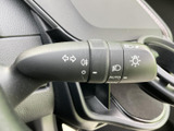操作しやすいウインカーレバーで、安全な車線変更をサポート。直感的な操作感で、運転に集中できます。日常の運転がより快適になります。
