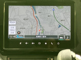 見やすい地図表示で、初めての道でも安心です。渋滞情報も確認できるので、スムーズな移動をサポートします。
