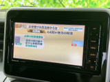 停車中にテレビや映像コンテンツを楽しめる機能が備わっています。長距離移動や休憩時間のお供に最適です。快適な空間を演出します。