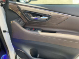 運転席側ドアの操作部