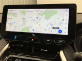 純正ナビを装備。タッチパネル式で使いやすく、お出かけもラクラクです。