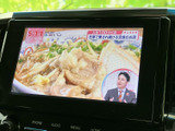 停車中にテレビや映像コンテンツを楽しめます。休憩時間などに、リラックスした時間をお過ごしいただけます。視聴可能なのは停車時のみです。
