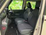 洗練された空間デザインが、上質なドライブを演出します。快適な運転環境が、日々の移動をサポートします。