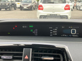 視認性の高いメーター類は、運転に必要な情報をドライバーにわかりやすく伝えます。洗練されたデザインも特徴です。