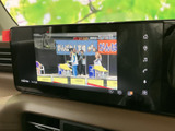 停車中なら、TVで動画を楽しめます。休憩時間や待ち時間に、リラックスしたひとときをお過ごしください。