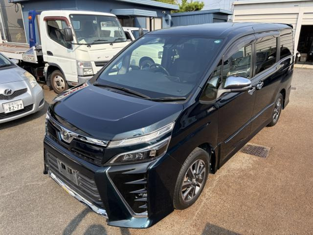 トヨタ ヴォクシー 
