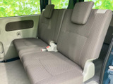 運転席からの視界は良好で、運転操作もスムーズに行えます。快適なドライブをサポートする空間です。
