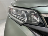 LEDヘッドライトは、点灯の瞬間から最大光量を発揮し、突然暗くなるトンネルなどでの安定感を高めます。