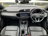 シートヒーター付きブラックレザーシート