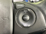 【クルーズコントロール】高速道路もラクラク走行。アクセルを離しても一定速度で走行ができ、長距離運転時の負担を軽減!加速・減速も簡単なスイッチ操作で調整できます。