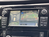 狭い場所での運転も安心のバックモニター。周囲の状況を画面で確認できるので、安全な駐車をサポートします。ガイドライン付きで、より正確な駐車が可能です。