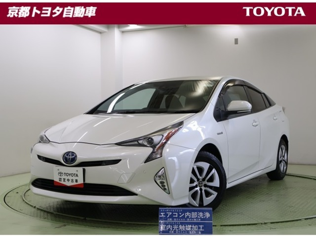 トヨタ プリウス 