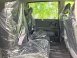 運転席側2列目シート