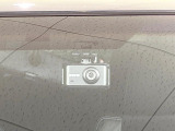 【ドライブレコーダー】ドライブレコーダー装備!走行中はもちろん、あおり運転や事故に遭遇した際、映像で記録し、万一のリスクに備えます。※記録用SDカードはお客様ご自身でご準備いただく必要があります。