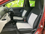 運転しやすい視界と、操作しやすい配置が魅力です。快適なドライビングをサポートする空間です。ぜひ運転席に座って実感してください。