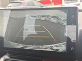 狭い道やバック駐車も安心。後方の状況を画面で確認できるので、安全な運転をサポートします。運転に自信がない方にもおすすめです。