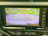 後方確認をサポートするモニター。駐車時の安全性を高め、狭い場所でもスムーズな取り回しを可能にします。運転に自信がない方にも。