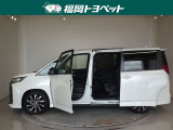 両側パワースライドドア付きだから、狭い駐車スペースなどでの 乗り降りラクラク!小さなお子さまのいるご家庭には嬉しい装備。
