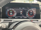 洗練されたデザインが、運転をより愉しくします。必要な情報を分かりやすく表示し、運転に集中できる環境を提供します。