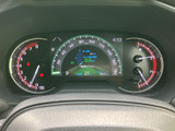 視認性の高いメーター類が、運転に必要な情報を的確に伝達。走行状況を把握しやすく、安全運転をサポートします。