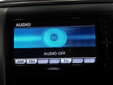 Bluetooth接続機能付き。ワイヤレスでスマートフォンなどからお気に入りの音楽を再生したり、ハンズフリー通話ができます。