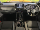 トライトン 2.4 GSR ディーゼル 4WD 