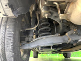 お車を安心してお乗りいただく為には、足回りの定期点検が欠かせません。サービスサポート(有償保証)では無料点検もご提供しており、安心のカーライフをお過ごしいただけるサポート体制が整っています。