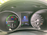 視認性の高いメーターで、運転状況を分かりやすく確認できます。洗練されたデザインも魅力です。