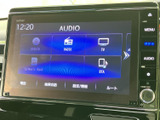 ラジオやCD、Bluetooth接続など、多彩な音源に対応。高音質で音楽をお楽しみいただけます。直感的な操作で快適に。