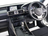 ★使いやすさや安全性を追求したステアリング周り!高級車ゆえにスイッチ類が多いのも特徴ですね!考え尽くされた配置ですぐに使いこなす事が出来ますのでご安心下さい!是非、体感してみて下さい!!
