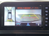 バックモニター付き。 車両後方の映像が画面に表示されるので、車庫入れが苦手な人も安心です。ただし、目視確認もお忘れなくお願いいたします。
