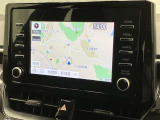 純正ナビを装備。タッチパネル式で使いやすく、お出かけもラクラクです。
