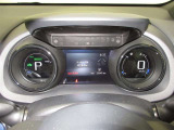 4.2インチカラーTFTマルチインフォメーションディスプレイで各種車両情報を表示できます。