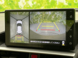 バック時の安全性を高めるカメラ機能付き。狭い場所でもスムーズな駐車をサポートします。周囲の状況を把握しやすく、運転に自信を持てます。
