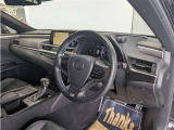 見通しのよいすっきりとした視界で、誰でも運転しやすいです。運転のしやすさは疲れにくさにも繋がりますよ♪
