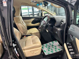 運転席画像です。ゆったりと運転出来ます★