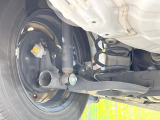 お車を安心してお乗りいただく為には、足回りの定期点検が欠かせません。サービスサポート(有償保証)では無料点検もご提供しており、安心のカーライフをお過ごしいただけるサポート体制が整っています。