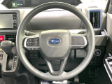 インテリアに合わせたデザインのステアリングは、運転される方のことも考え、運転しやすい形状、大きさです。是非一度、実際に触ってお確かめください。