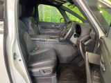 運転席シート廻りは使用感も少なく、良好な状態となっています。丁寧に使われていたことがよくわかりますね。