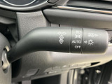 視認性の高いメーターで、運転状況を的確に把握できます。必要な情報を一目で確認でき、安全運転に貢献します。落ち着いたデザインも魅力です。