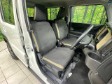 運転席シート廻りは使用感も少なく、良好な状態となっています。丁寧に使われていたことがよくわかりますね。