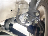 お車を安心してお乗りいただく為には、足回りの定期点検が欠かせません。サービスサポート(有償保証)では無料点検もご提供しており、安心のカーライフをお過ごしいただけるサポート体制が整っています。