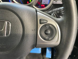 【クルーズコントロール】高速道路もラクラク走行。アクセルを離しても一定速度で走行ができ、長距離運転時の負担を軽減!加速・減速も簡単なスイッチ操作で調整できます。