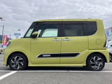 流れるようなボディラインが美しい、洗練されたフォルムです。街乗りにも郊外へのドライブにも映えるスタイリングです。