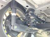 お車を安心してお乗りいただく為には、足回りの定期点検が欠かせません。サービスサポート(有償保証)では無料点検もご提供しており、安心のカーライフをお過ごしいただけるサポート体制が整っています。