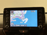 いまや必須装備「ナビゲーション」搭載!知らない場所に、スイスイッとドライブ。なんて便利な機能でしょうか?もう、これなしではハンドルを握れませんね!でも、運転中の操作は危険ですのでご注意ですね♪